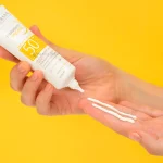 ⁦Photoderm Spot Age SPF 50+ 40ml⁩ - الصورة ⁦2⁩